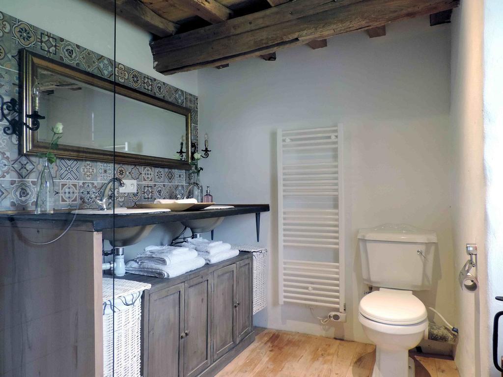 Domaine Lvd Avec Spa, Bois Et Riviere Privee La Bloutiere Eksteriør billede
